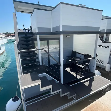Novigrad Sea-house Heroina - Hausboot