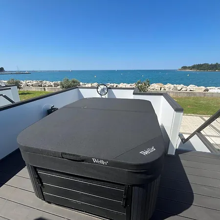 아파트 Novigrad Sea-house Heroina - Hausboot Novigrad Istria