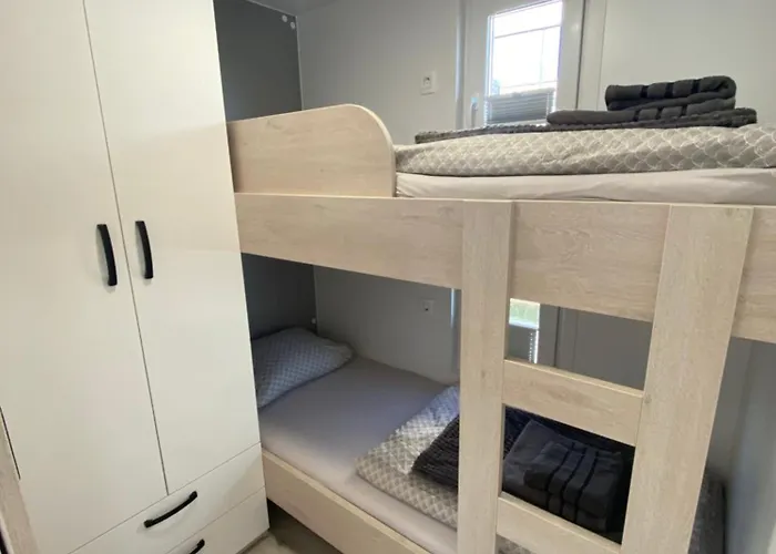 Novigrad Sea-house Heroina - Hausboot *